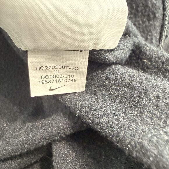 Nike Basketball Logo Black Hoodie Kids Size XL - Picture 8 of 9